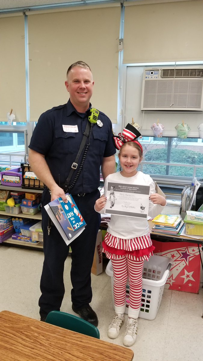 ADevine_CBE's tweet photo. Thank you Firefighter Marty for being our special reader today. Ss love a read aloud. #ReadAcrossAmericaDay #HappyBirthdayDr.Suess @ClaraBartonElem https://t.co/5xwvQQnd6P