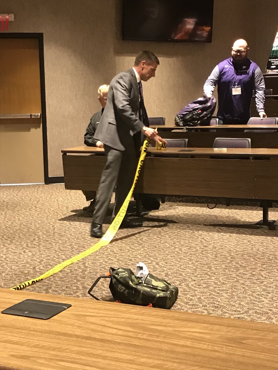 mathmrsdavis's tweet photo. What a hoot! @coachschutte and @thewarsnak sure know how to catch an audience! #maceks18 #BUZZedu https://t.co/WIVzb3nWOn