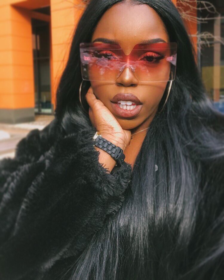 Newmanco_'s tweet photo. #inspiration Want to recreate this look? Shop our selection of NIKKI in this color or clear #getshaded🌴 #springbreak https://t.co/2951QwGBuT