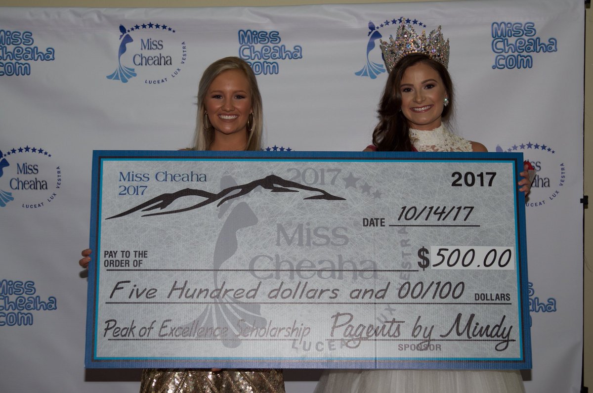 PageantsByMindy's tweet photo. Come join us at word alive tomorrow @ 4pm as we crown the 2018 Miss Calhoun County queens! So excited and blessed to have 96 gorgeous contestants competing! 💗👑 https://t.co/kbt09SMxS7