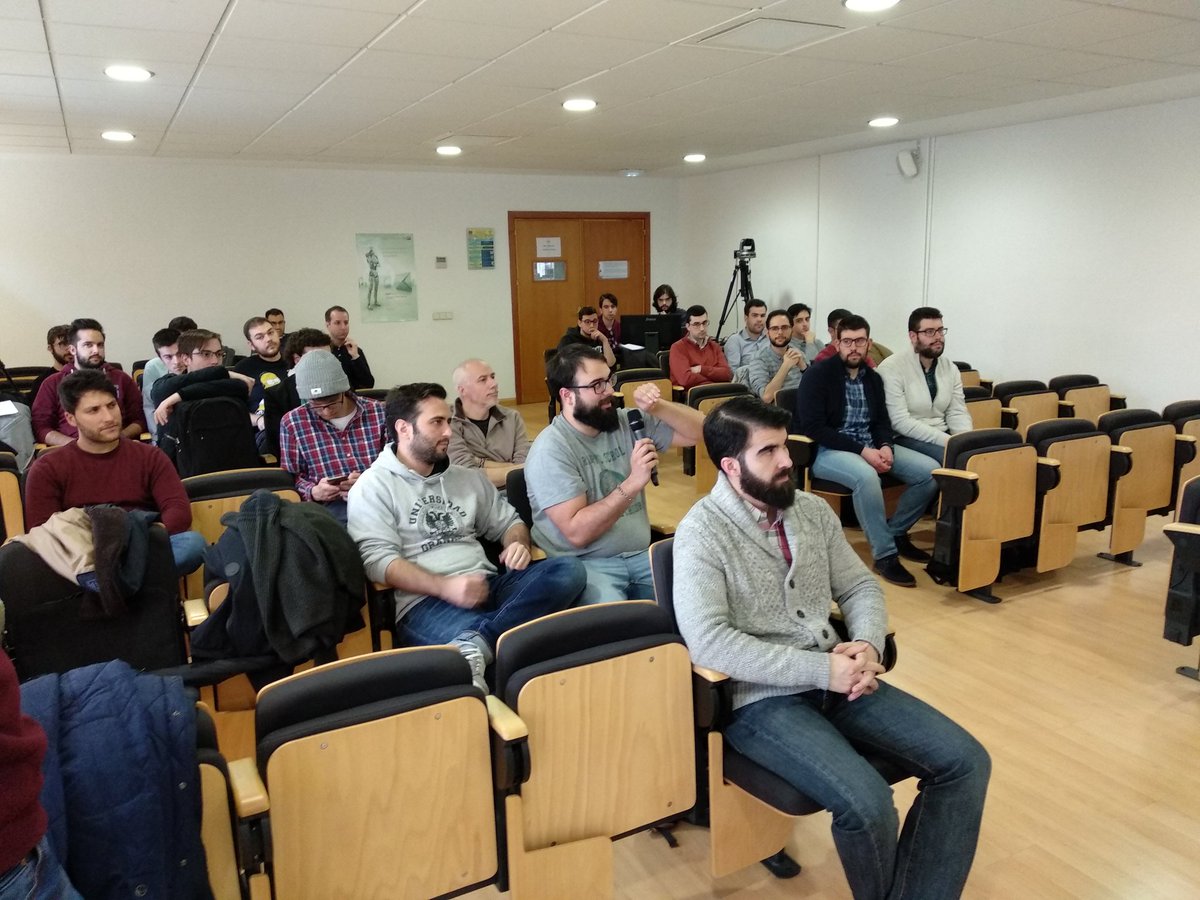 SanchzSobrino's tweet photo. En las jornadas presenciales del #CEDV. Hoy los estudiantes presentan sus proyectos del primer juego. Vamos a ver qué se han currado! ;) #gamedev #ue4 @esiuclm @uclm https://t.co/xSUZYgqrOd
