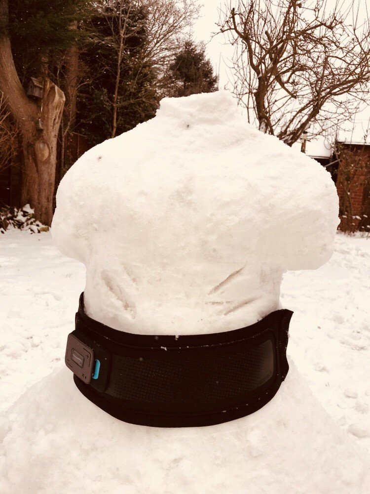 Slendertone's tweet photo. Don't let a little snow get in the way of a #Slendertone toning session πͺπͺπͺβοΈβοΈβοΈβοΈ
#BeastFromTheEast #snowday2018 #snowday #StormEmma #FeelitWorking #FridayFeeling #lunchtimefun https://t.co/8ETFhMaxW8