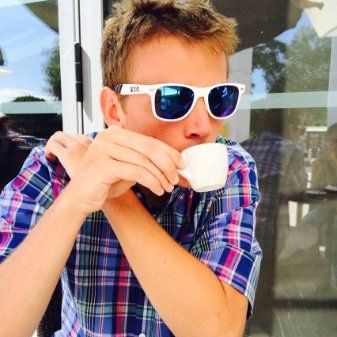 DeveloperHustle's tweet photo. Season 1 Episode 6: We talk with maker Kyle Galbraith (@kylegalbraith) on his current side projects (fantasy sports and a book). Don't miss this interview!  https://t.co/yMYkClnITb https://t.co/K2oclprYwM