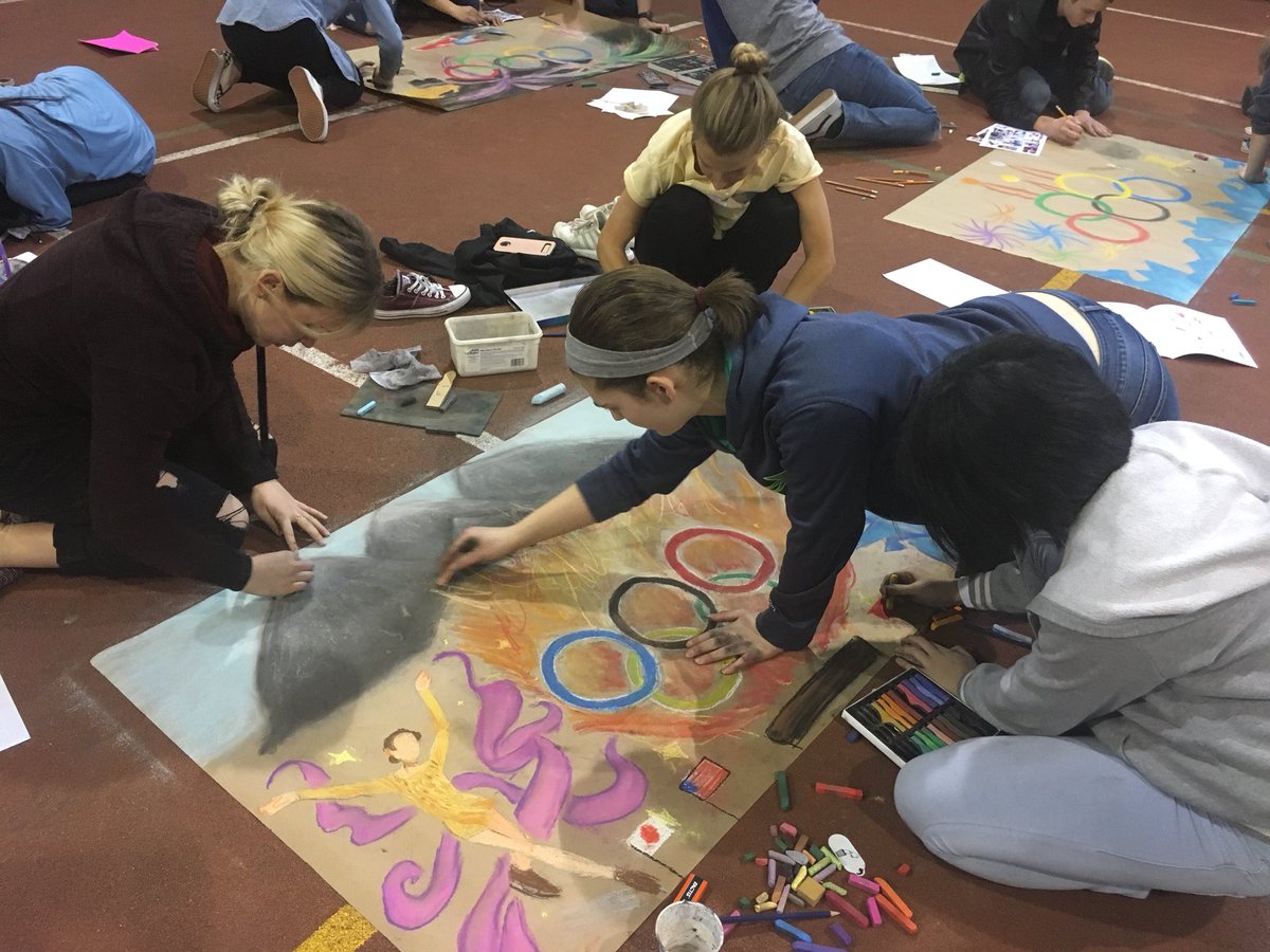 EHSNAHSJCONNER's tweet photo. Session 1 @ Friends Art Day Challenge! #USD265_EHS #FriendsUniversity https://t.co/jnzKCYAzHv