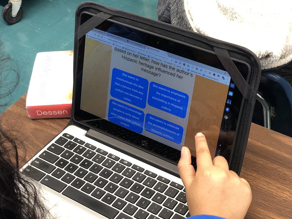 MikoWagstaff's tweet photo. 8th Grade ELAR students getting competitive in a friendly game on @Quizalizeapp @ZzishCom Very fun to watch 😂 @simmns_tamika @mrpteacheszzish #DLPCoaching #WestTechUp #BroncoGameStrong https://t.co/DA2IVBs581