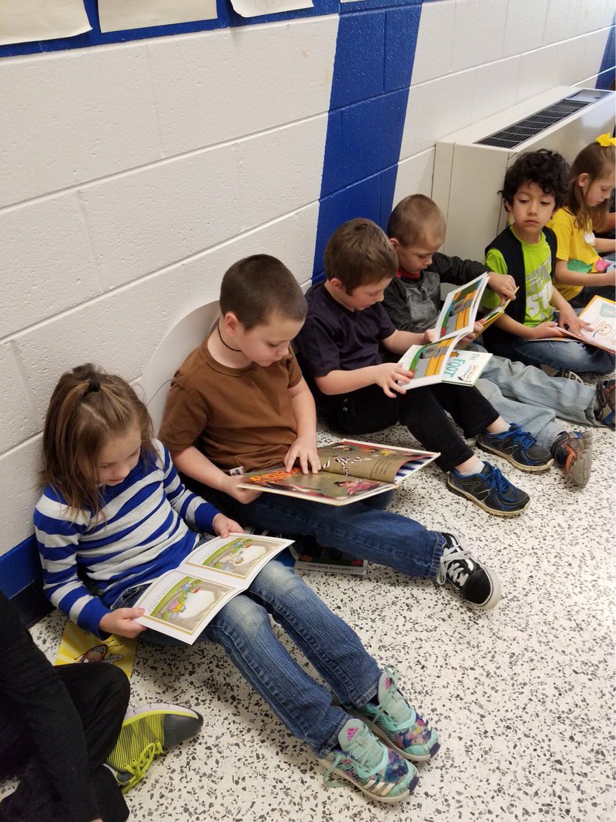 NorthCoveElem's tweet photo. All aboard the #ReadingTrain #ReadAcrossAmerica #happybirthdaydrseuss #NCELovesToRead @McDowell590 @mrmarkgarrett @NorthCoveElem https://t.co/EWmS37OzRT