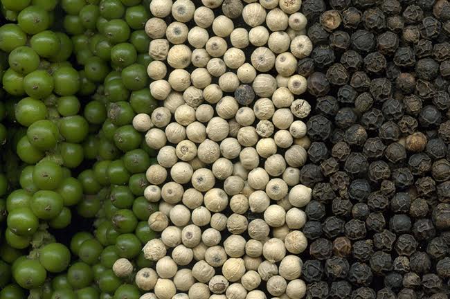 OGifting's tweet image. India's economic growth could support more US exports in future. #oag #Oveseasalliedgifting #ogifting
For Spices Exporter need to focus in black pepper high price @500INR
Mix Pepper in other spices like #Garam_Masala for earn handsome amount.