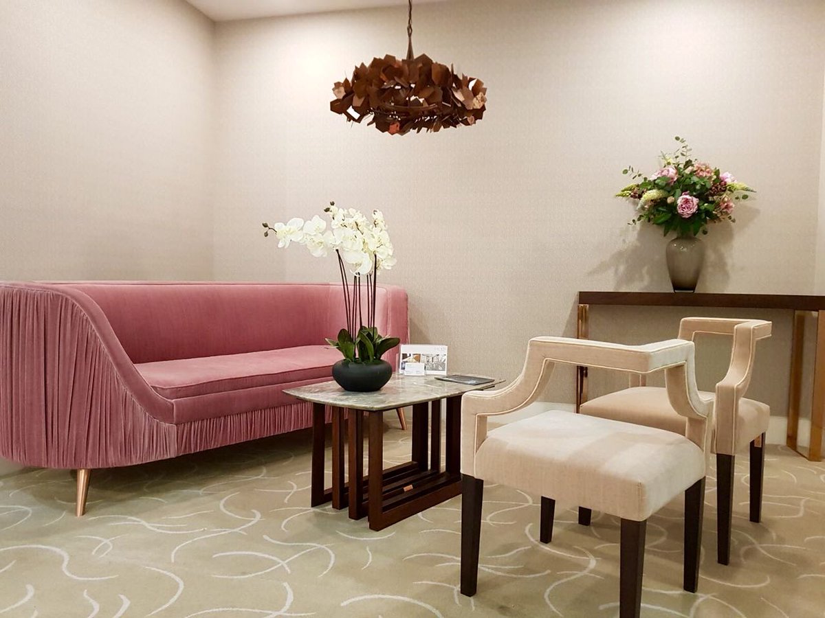 Lacaze London tweet media