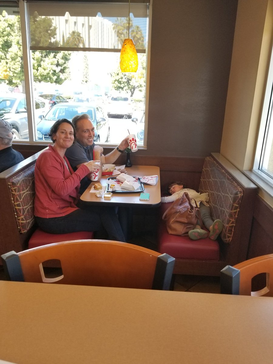 dumbstruckMC's tweet photo. A quiet @ChickfilA lunch date for 2...ish. 🤣
#WhatSheDoesntKnow #PointLoma #SanDiego #ParentingDoneRight https://t.co/IYGfIIKsq8