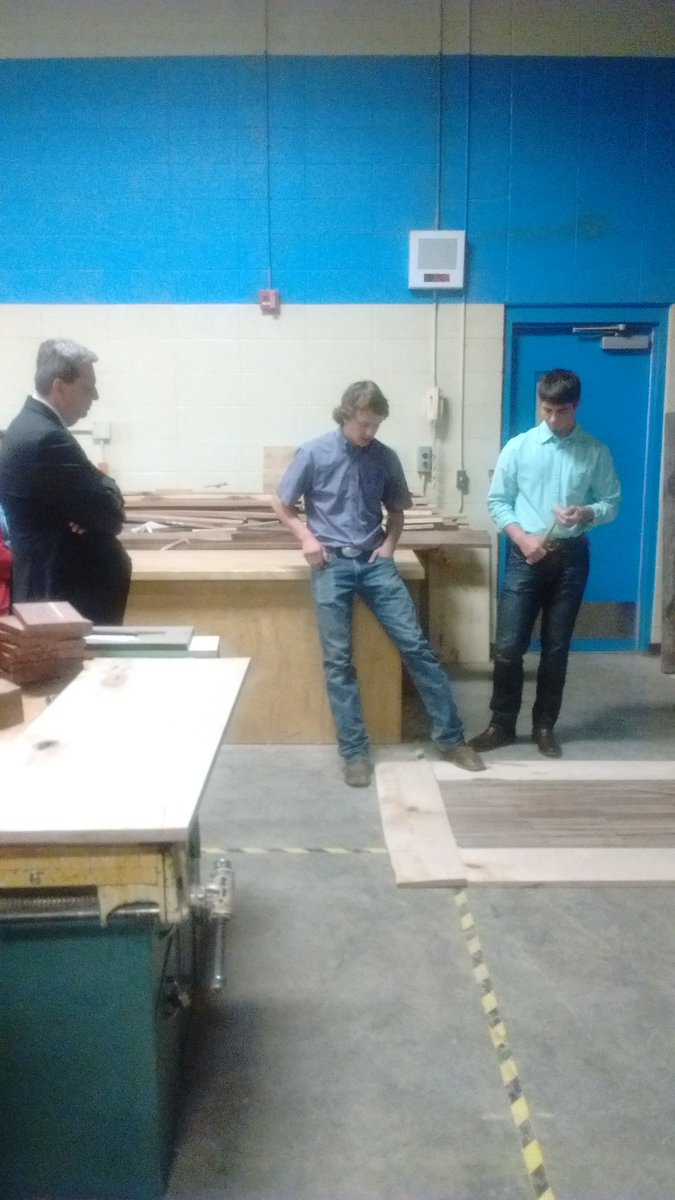 KSDEcte's tweet photo. Just visited the AWESOME CTE program @CHSBluejays. Proud to celebrate CTE MONTH  with such great students and teachers. Many great pathways and adding more!! #KansansCan  w #KSDEcte https://t.co/bT9k8ZunYg