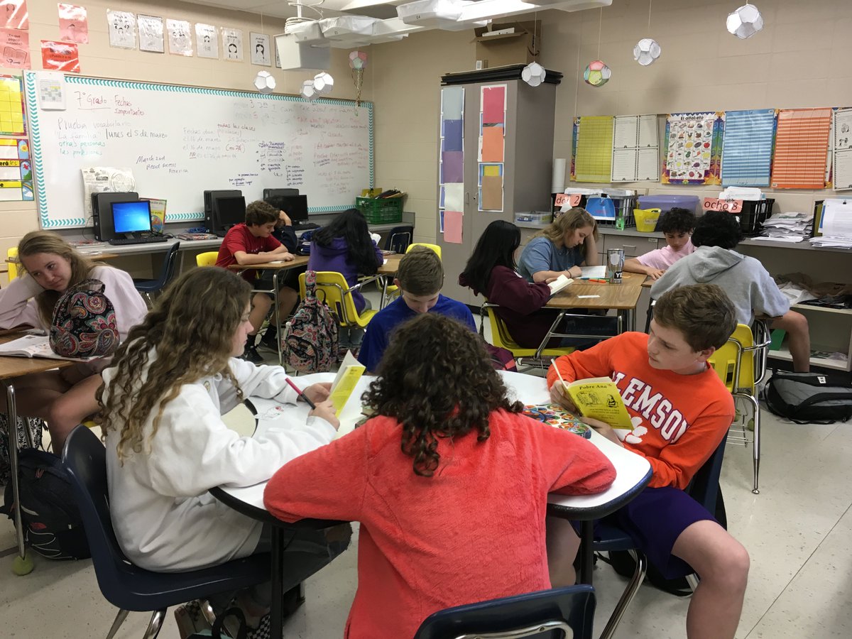 brownatwbms's tweet photo. Read Across America Day middle school style - wearing PJs for a book donation, everyone reading first 10 minutes each period - parent volunteers sort donations #WINWIN #quietstart #ReadAcrossAmerica2018 @webbbridge @WBMSprincipal @mgarnerwbms @hurstwbmsap https://t.co/jKiDnXokUG