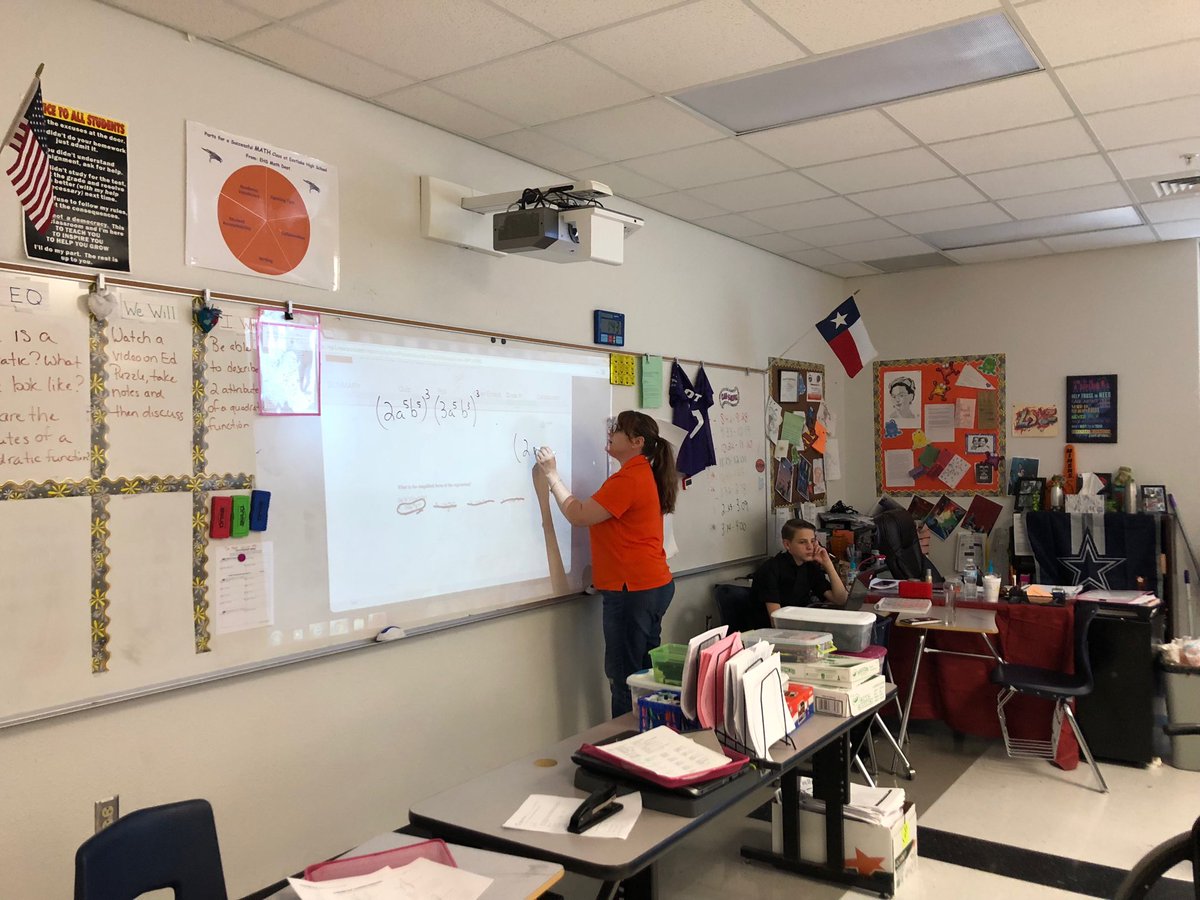 Ms. Lotz is integrating Nearpod in a math lesson! Way to go!