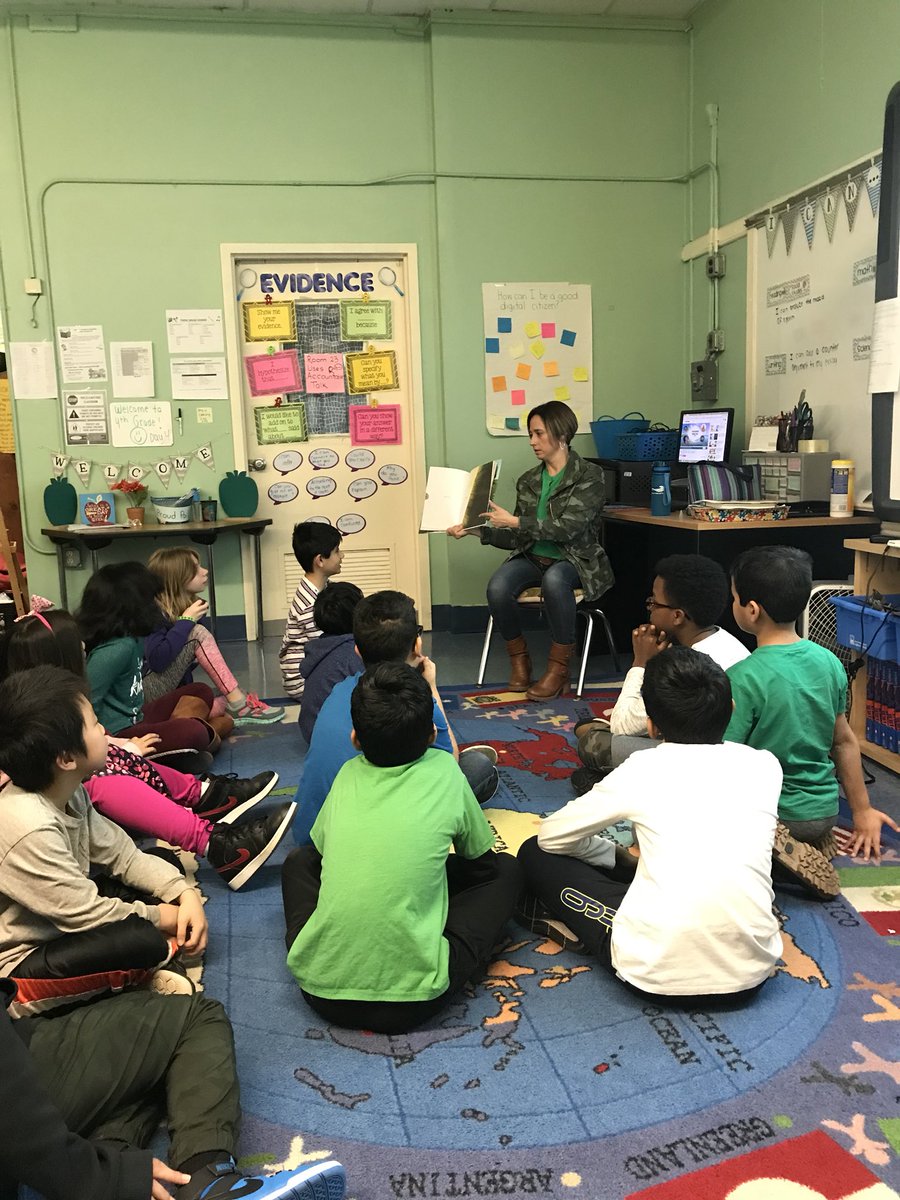 MissFischer4's tweet photo. Thank you to our wonderful guest readers @mrsrruane and @nkbrown3 📚 @LincolnSchool8 https://t.co/kv5EaVMday