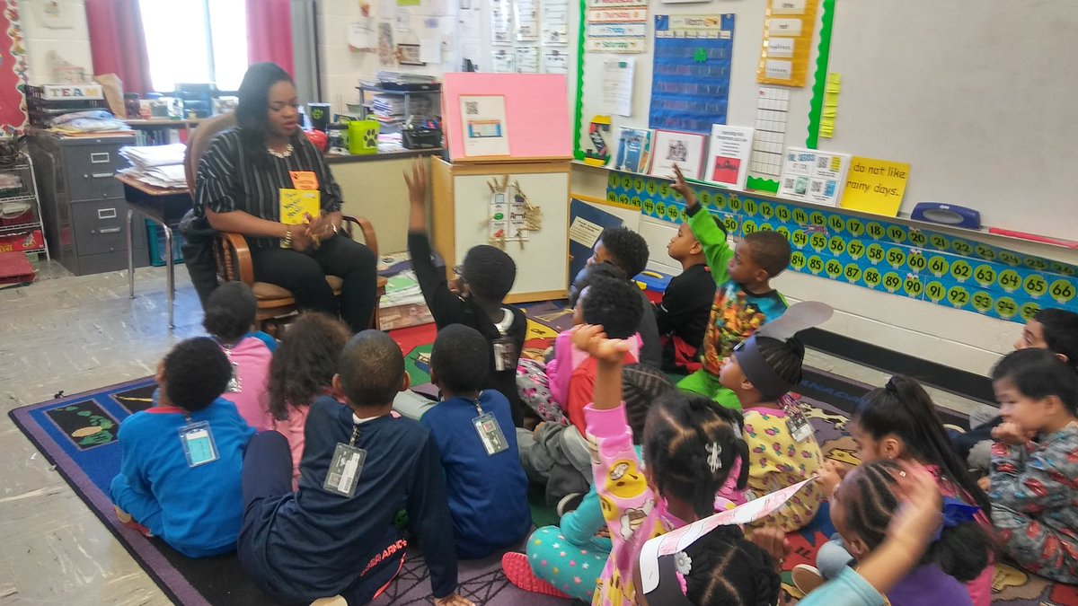 Cstjohn14's tweet photo. We really enjoyed our guest readers today and the fun Dr. Seuss books they shared with us! Happy Birthday Dr. Seuss! #hfcemiway https://t.co/zacCYIRsKi