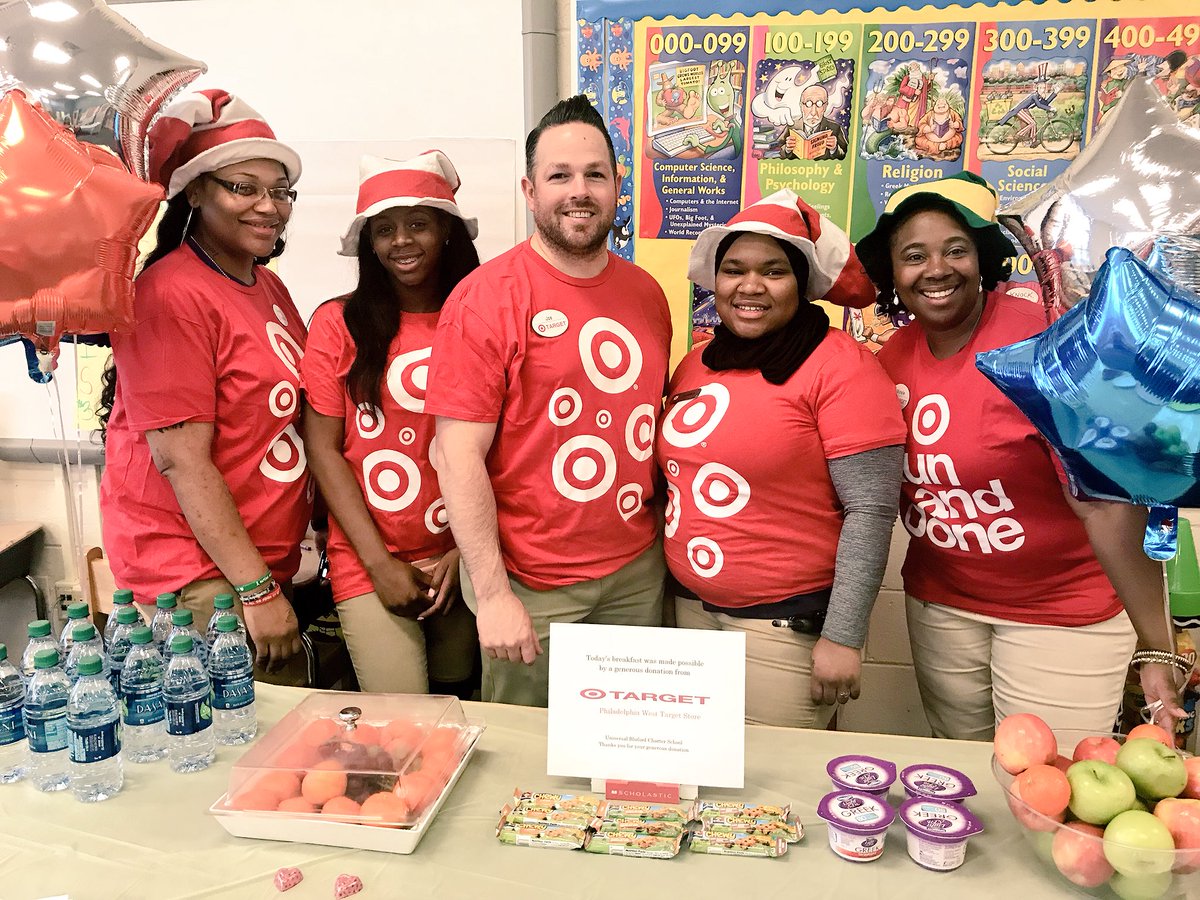 Erinnn1229's tweet photo. One Fish, Two Fish, Red Fish, Blue Fish 📚 Today PhillyWest has had the pleasure of reading to Universal Bluford Charter School! Such an amazing experience! #workwhereyoulove #ReadingIsFUNdamental 🎯 https://t.co/stanjNuAYj