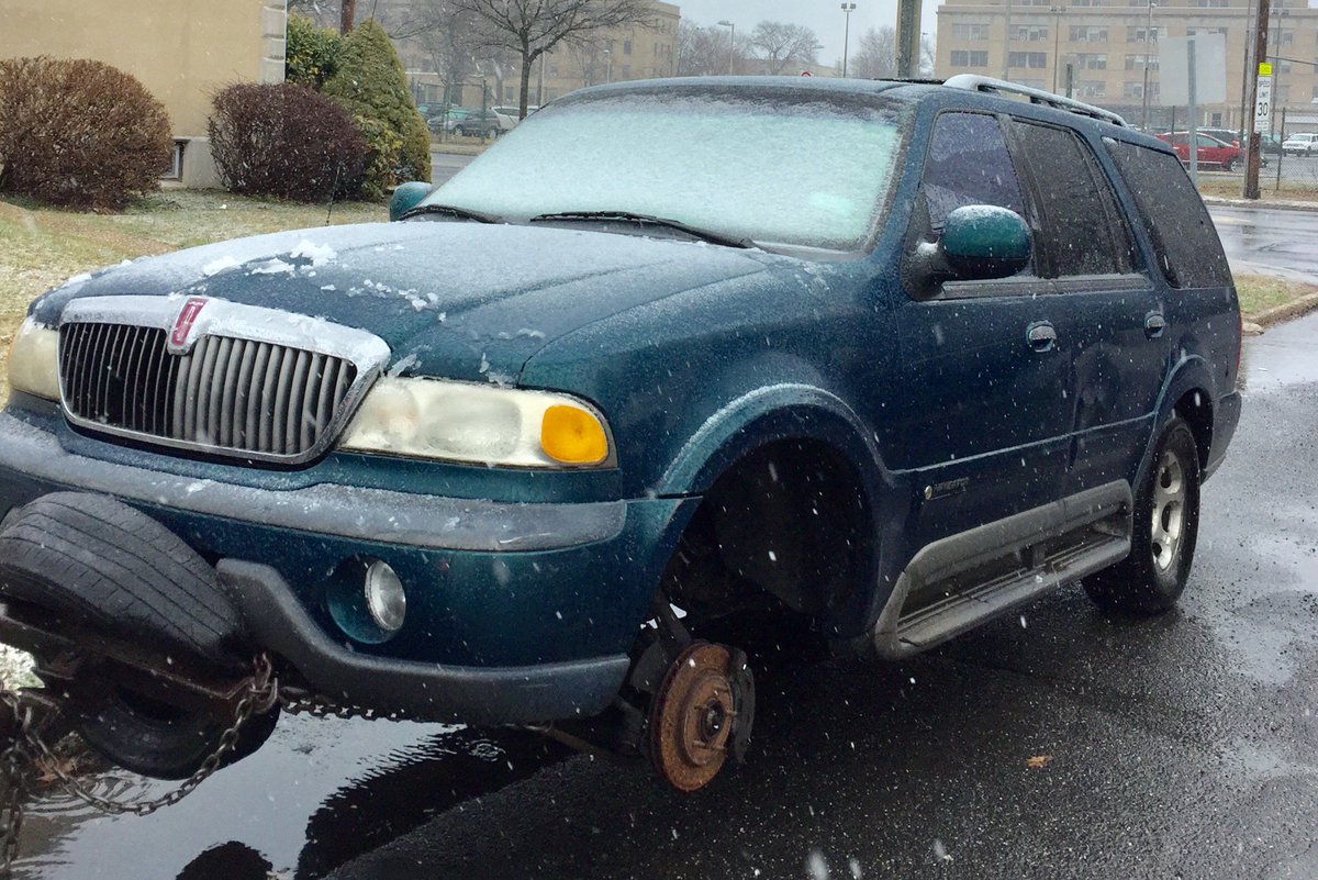 TowJunkCars's tweet photo. Another happy customer East Meadow NY. Junk car removal 516-521-5165. https://t.co/6vQDiN1Dj0 #cash4cars #junkcarswanted #webuycars https://t.co/BPMOBCnjRd