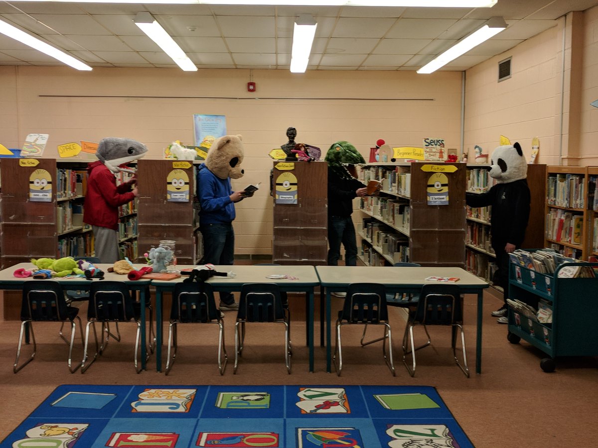 DEisenSchool's tweet photo. Some strange characters were reading at the Eisenhower Library.  Thanks to the SWMHS Student Council for coming to out school and reading to the students.  They really enjoyed it.  Happy Birthday, Dr. Seuss! https://t.co/k2dFk3zid9