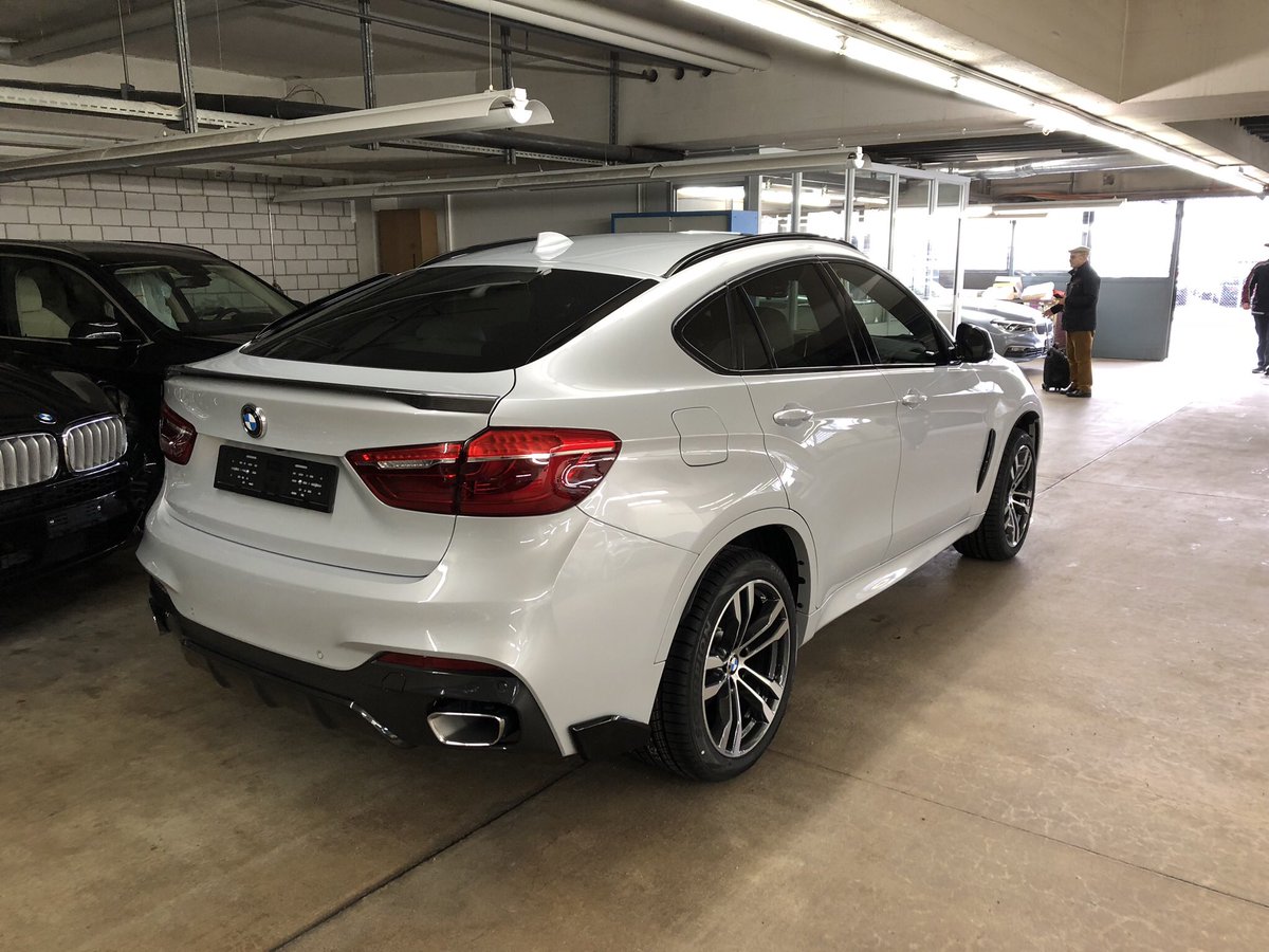 BrunoSpengler's tweet photo. Thanks alot to @BMW and #mperformance for this pretty ride!! Perfect car to head into the #bmw #xchallenge this week end 😉 https://t.co/BBkd3R0CAG