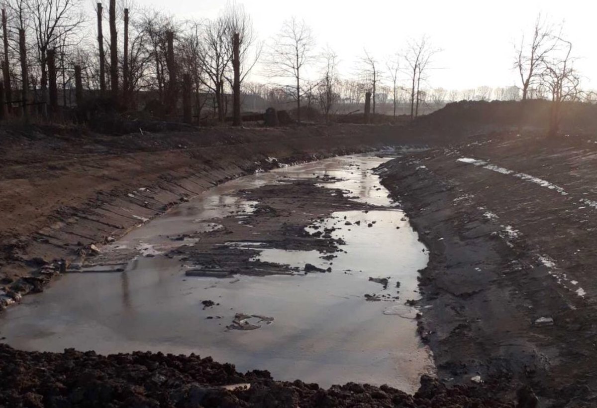 kuhrtsmissles's tweet photo. Rijnvliet.
Vorst ideaal voor ruw grondwerk, aanleg watergangen. https://t.co/2TVSQ44Zzw