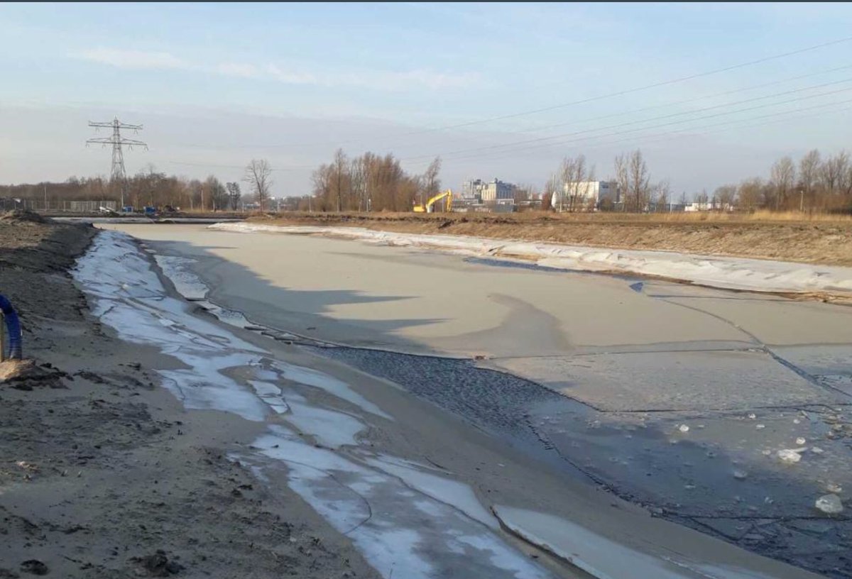 Rijnvliet.
Vorst ideaal voor ruw grondwerk, aanleg watergangen.