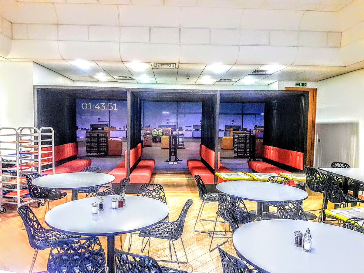 cougarSigns's tweet photo. Wallpaper transformation in this canteen 
#printedwallpapers #makityourown
#graphicsforanysurface https://t.co/taaCeOIpPo