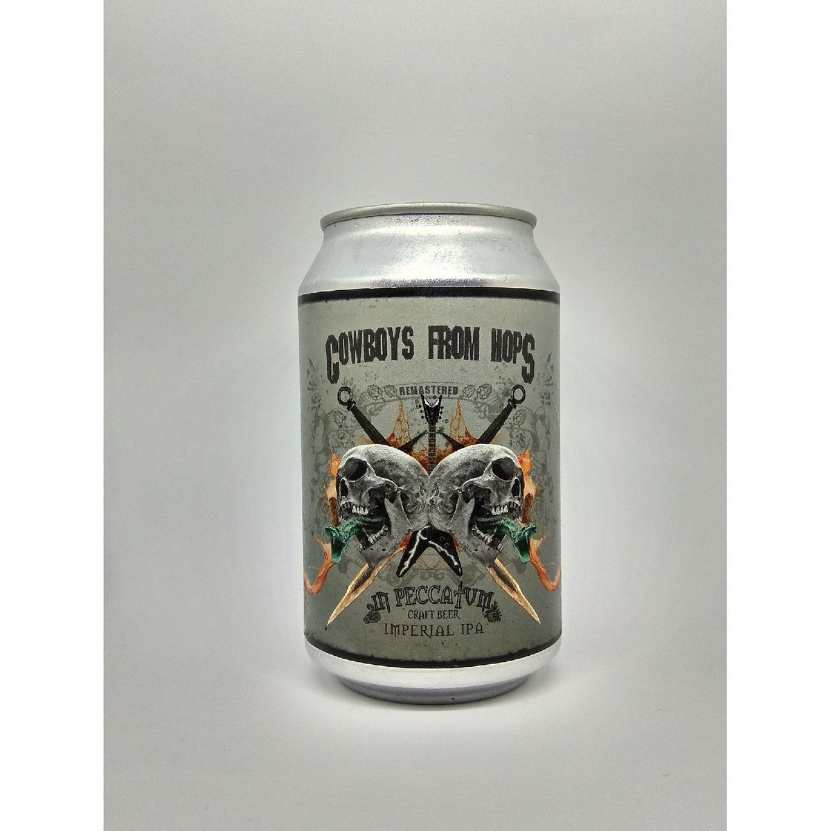 LupulandiaBL's tweet photo. COWBOYS FROM HOPS
By: @inpeccatumbeer
Style: Imperial IPA
8,1% ABV 180 IBU.

Cervezon para mi quinto día de #7Days7Beers
.
.
En nariz toques herbáceos pero un principio de fruta madura, en boca empieza dulce, da paso al amargor del lúpulo durando hasta el final. https://t.co/nkgIougAMx