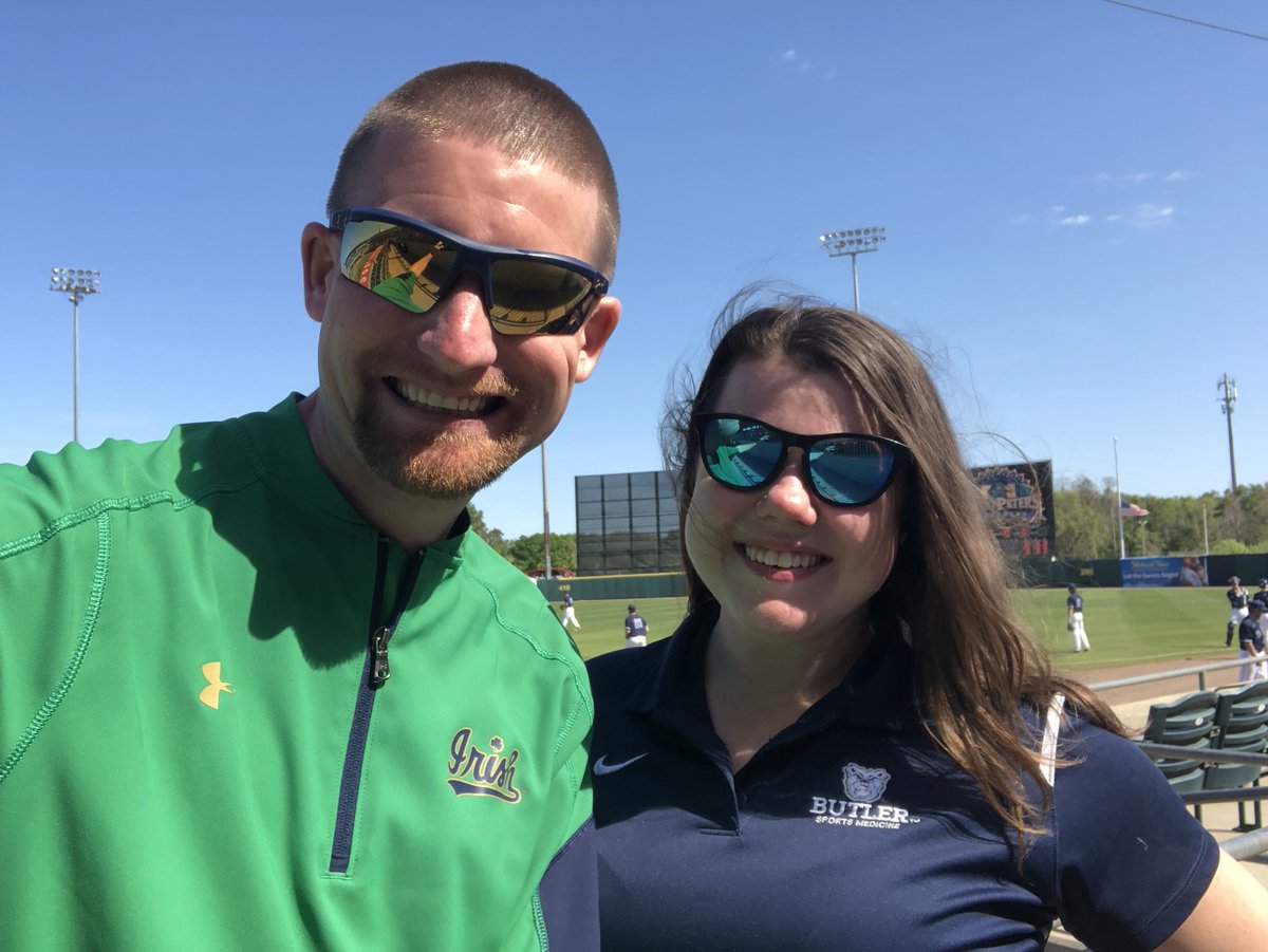 ScottSATC's tweet photo. Always good to catch up with @suseagulls alums, but even better when your teams are playing in the same tournament! @SUATClub is represented well with @NDBaseball and @ButlerUBaseball! 🍀⚾️🐶 A great start to #NATM2018 #GoGulls https://t.co/lP5obPQDwg
