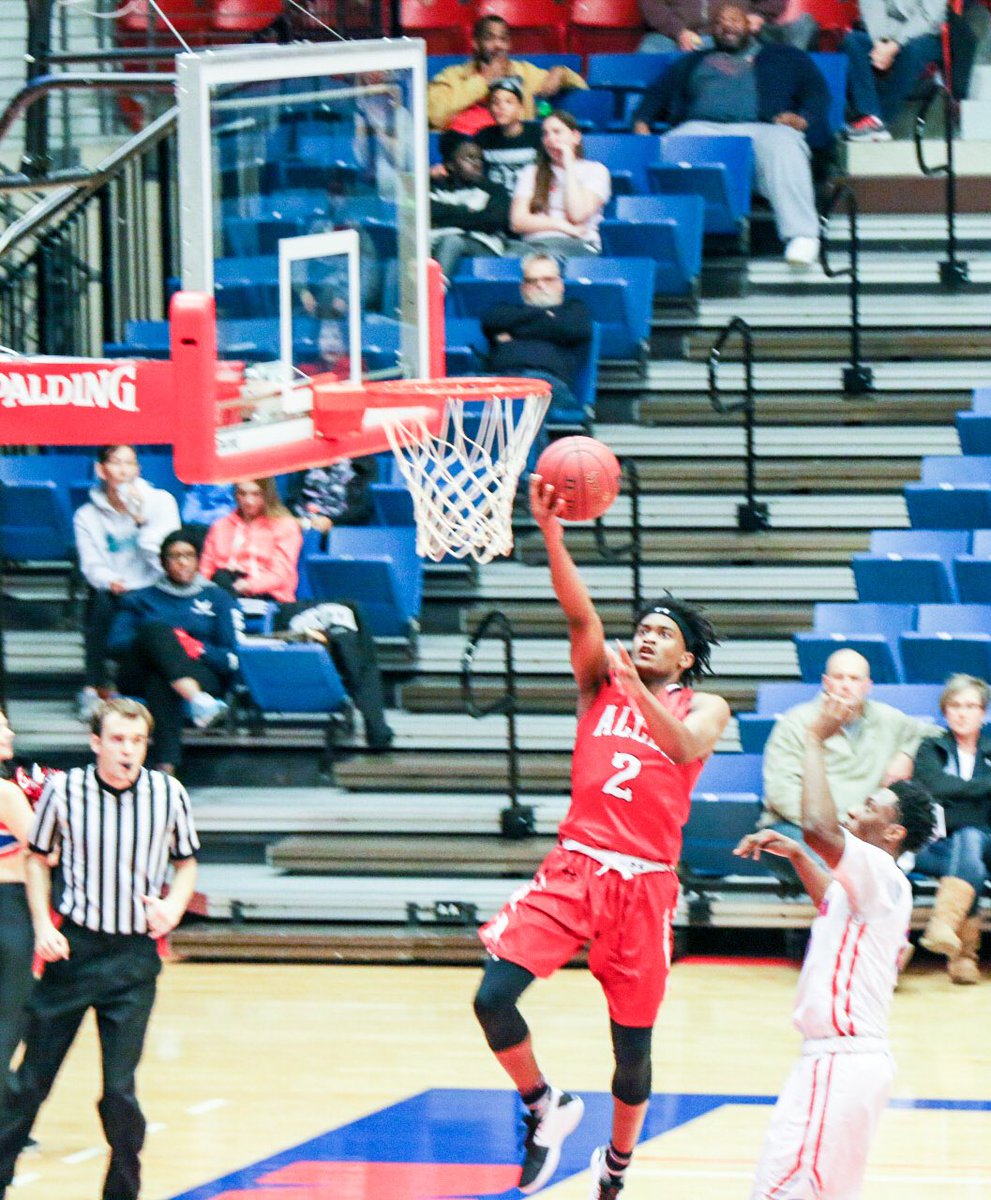 2018 6’1 Tyler Williams finished with 25 points and 6 rebounds in his final game of the year! Quite the year for Tyler - season highlights coming soon!