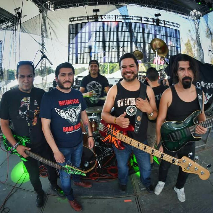 CydoniaLive's tweet photo. #NuevaFotoDePerfil https://t.co/2cQcdmOneL