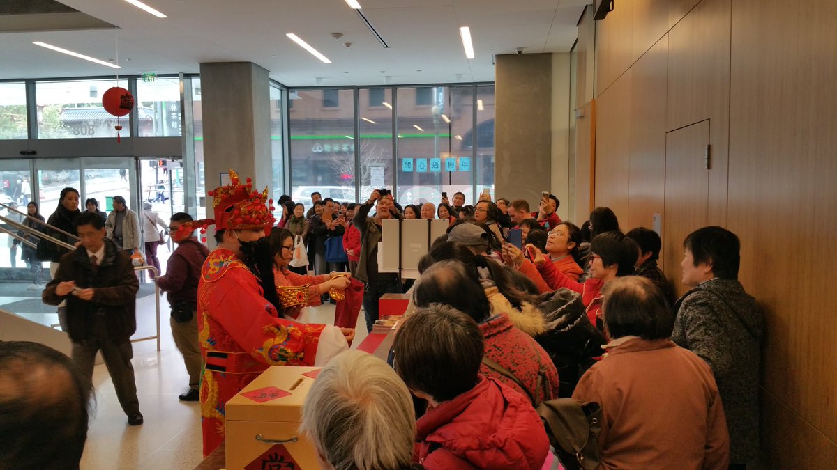 CCSFwadp's tweet photo. Thank you CCSF Chinatown Center students for sharing your New Year celebration with us! https://t.co/BF0E02JQlC
