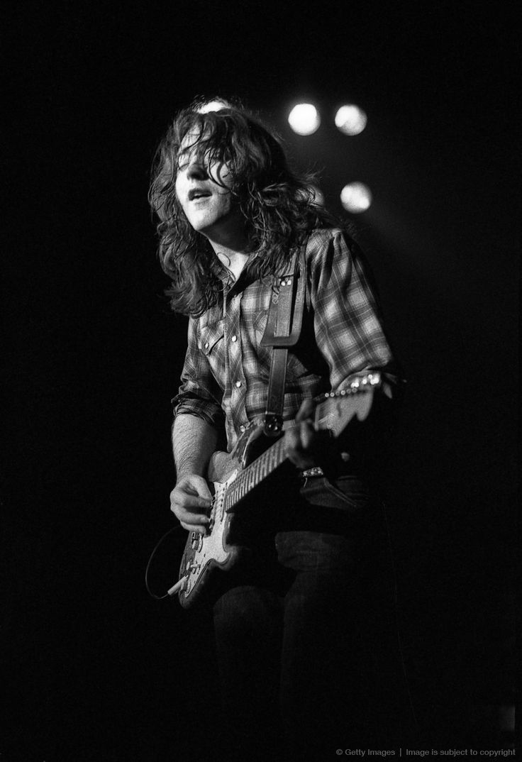 Rory Gallagher, the irish bluesman.
Happy 70th birthday up there! 