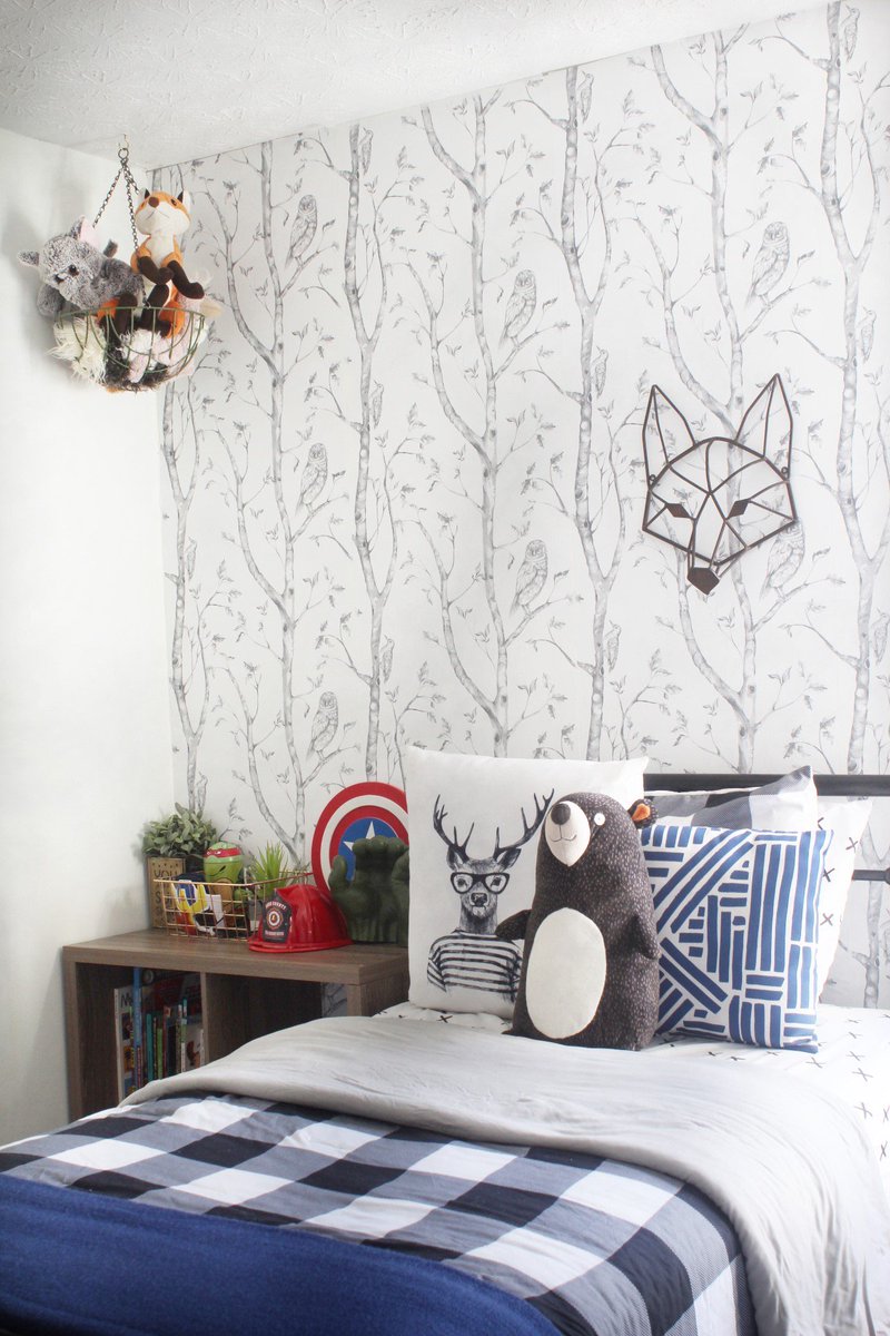 liveprettyerin's tweet photo. Peel and Stick Wallpaper tutorial is live! https://t.co/QabLE89Q7w https://t.co/9mSS7QR9Sk