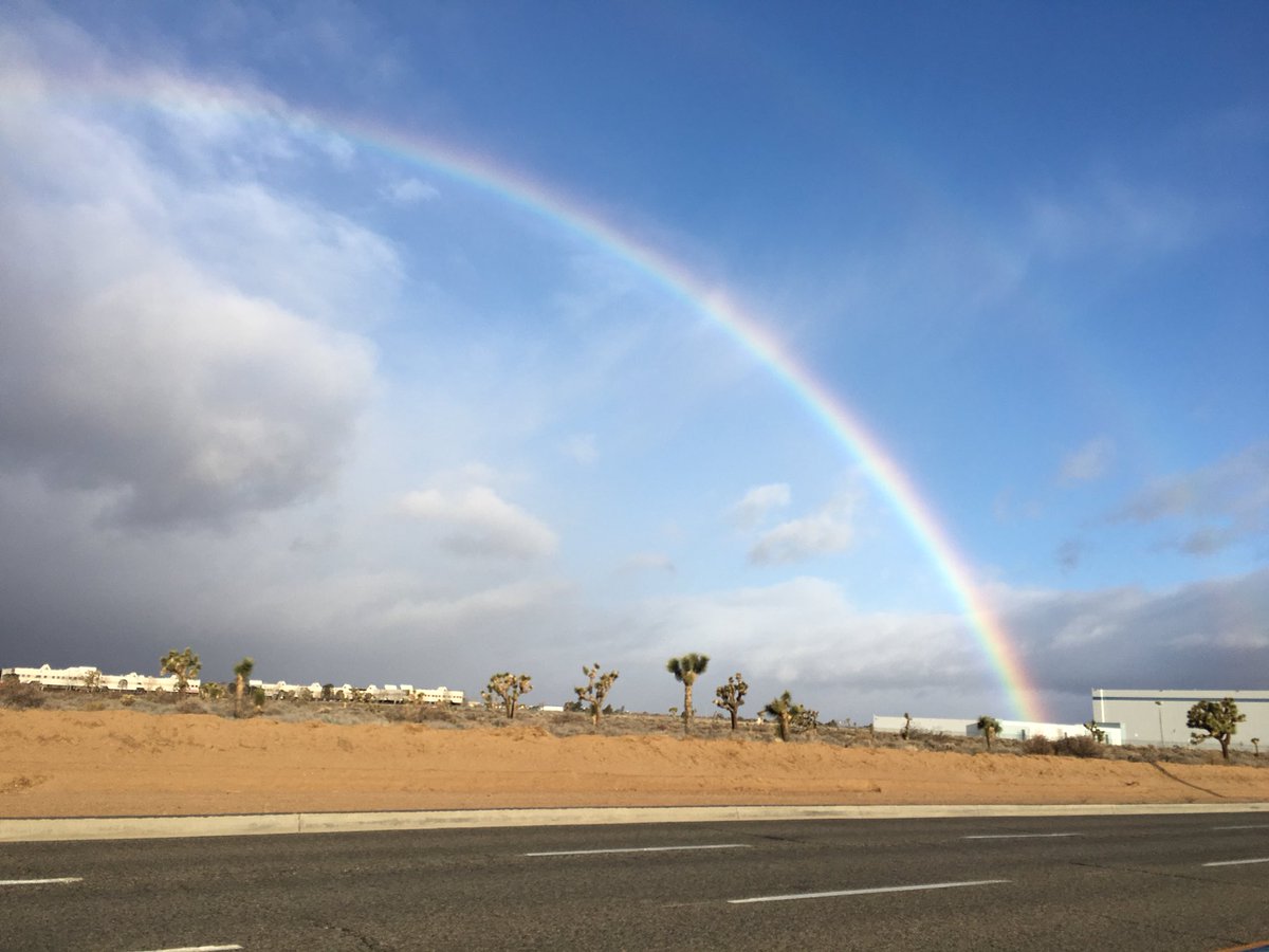 cjfruns's tweet photo. Skunk Works at the end of the rainbow. @LockheedMartin https://t.co/bSJy6uFdf1