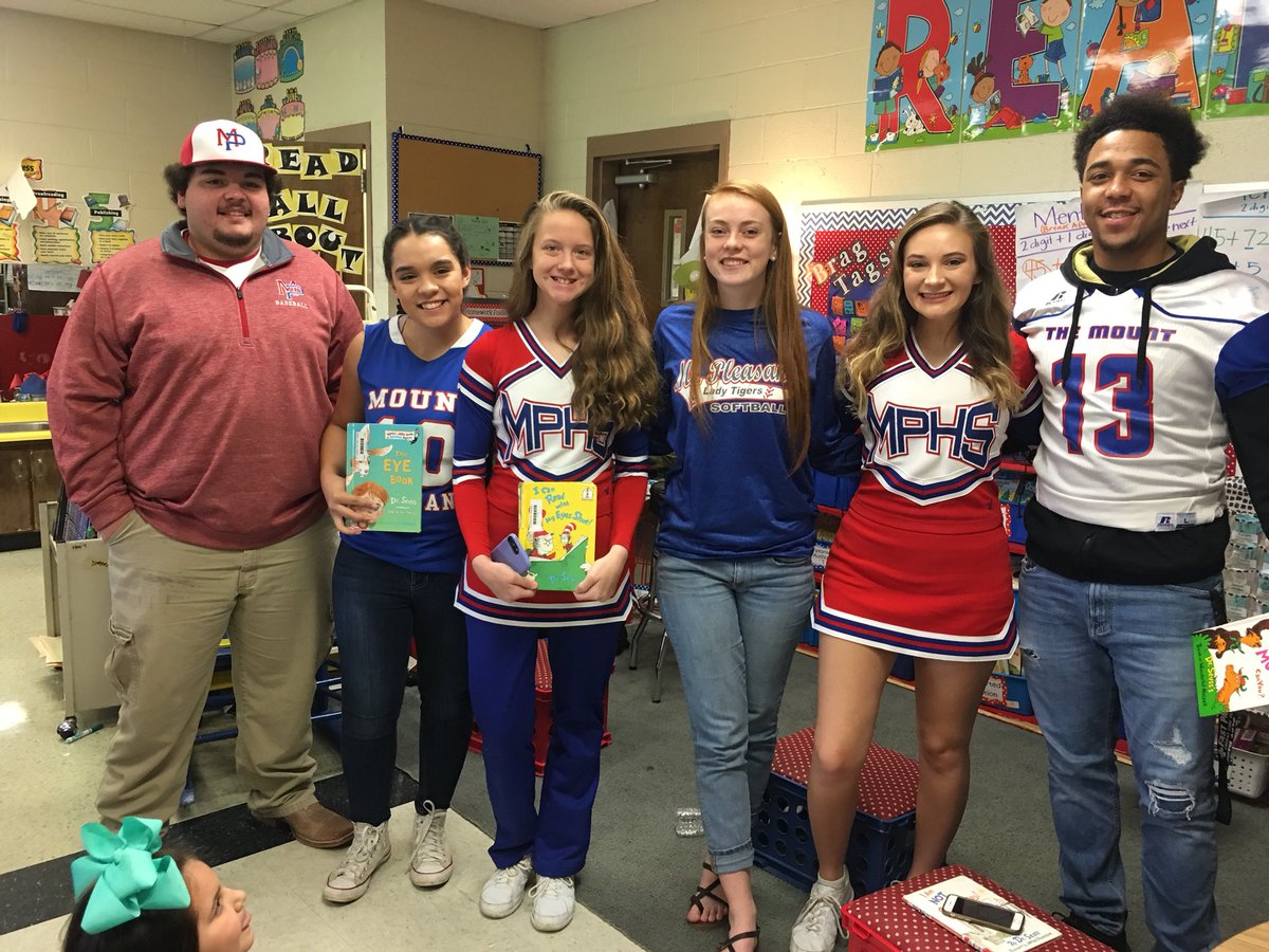 _mphs_cheer's tweet photo. Thank you to all the MPHS athlete readers that came to read to MPES today for Read Across America Day. MPES students ❤️having you all as guest readers! @RyanBJackson1 https://t.co/l4ACXlyNaE