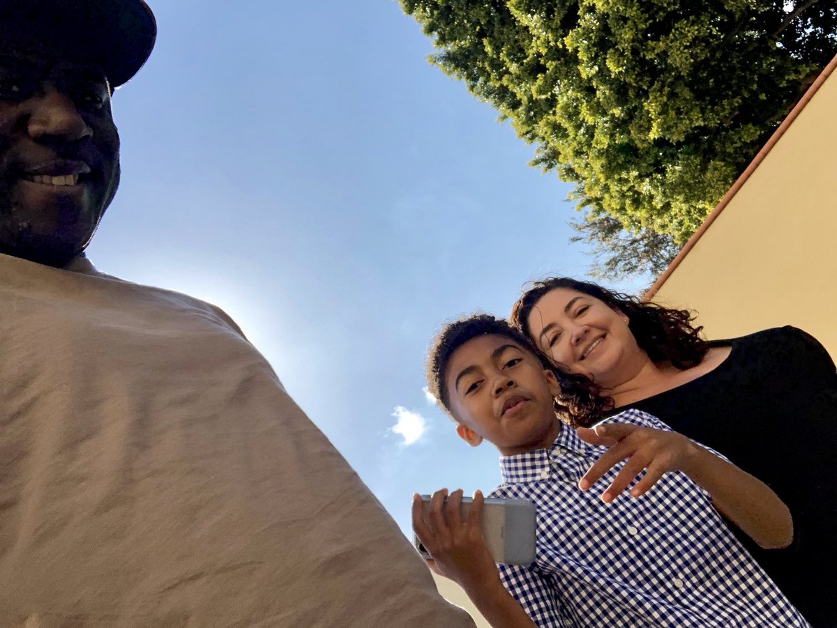 MilesBrown's tweet image. My mom &amp;amp; dad on set talking about music! #Lunchtime #funonset #Blackish