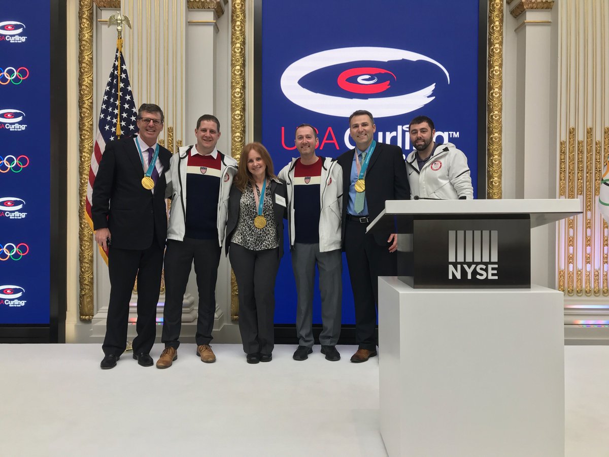 MasoniteDoors's tweet photo. Masonite at the @NYSE with the @usacurl team!  #NYSE #opentoextraordinary https://t.co/6UHSNoKdtV