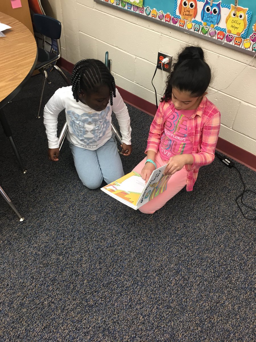 Reading to our first grade buddies in @deborahhines128 room! #happybirthdaydrseuss