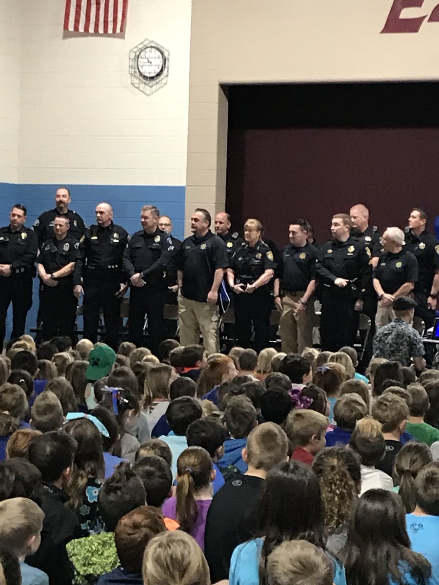 slbradley6's tweet photo. Heritage Backs the Blue #HeritageExplorers #dcsheriff https://t.co/fWIFmfn6sh