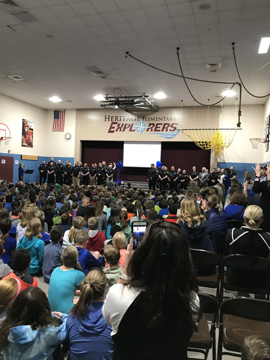 slbradley6's tweet photo. Heritage Backs the Blue #HeritageExplorers #dcsheriff https://t.co/fWIFmfn6sh