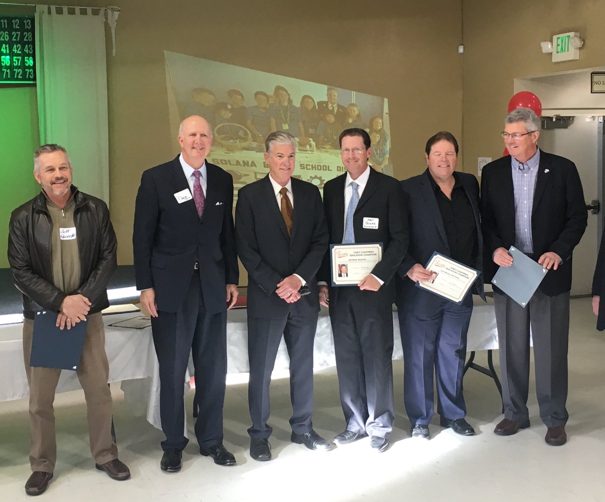 CaliforniaBIA's tweet photo. Thank You Superintendent of Public Instruction @TomTorlakson for recognizing @CaliforniaBIA and our outstanding member companies as Education Champions. #Schools #Prop51 https://t.co/WFeu76LWCy