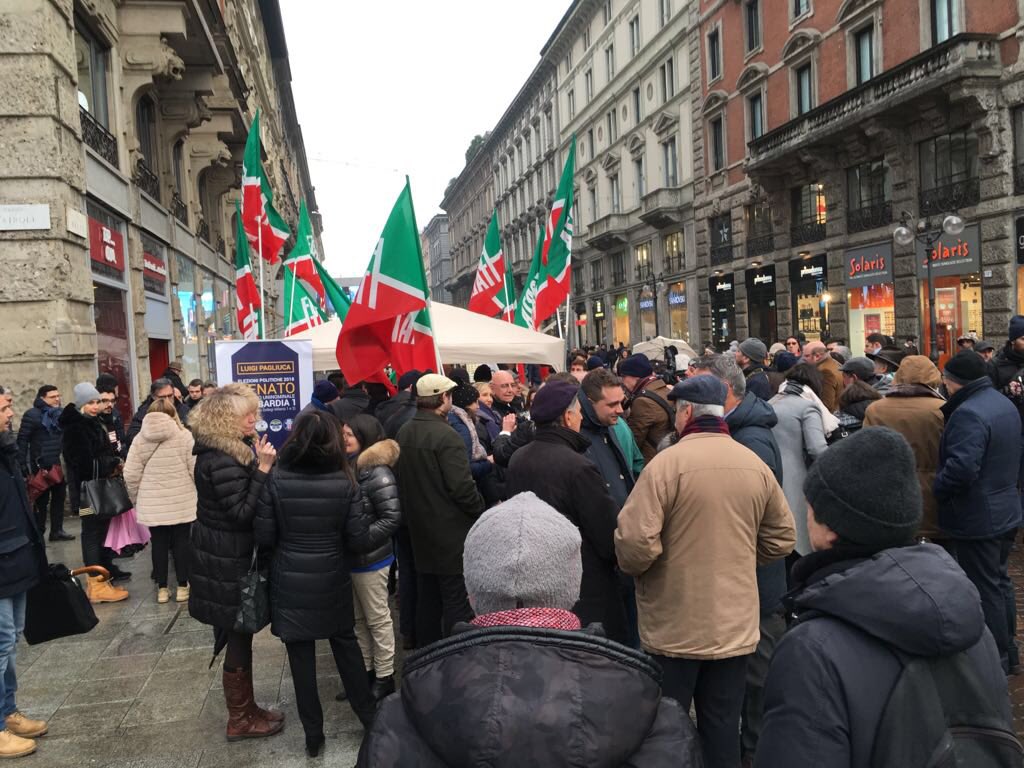 mandelli_andrea's tweet photo. Dopo la chiusura della campagna elettorale di @forza_italia a #Milano si parte per chiudere in #Brianza prima tappa #Vedano al Lambro #elezioni2018 https://t.co/FTFswP6s8Z
