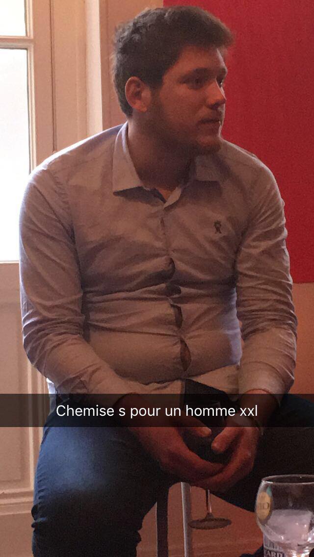 Qui fera rentrer Simon dans sa chemise? #adcbds