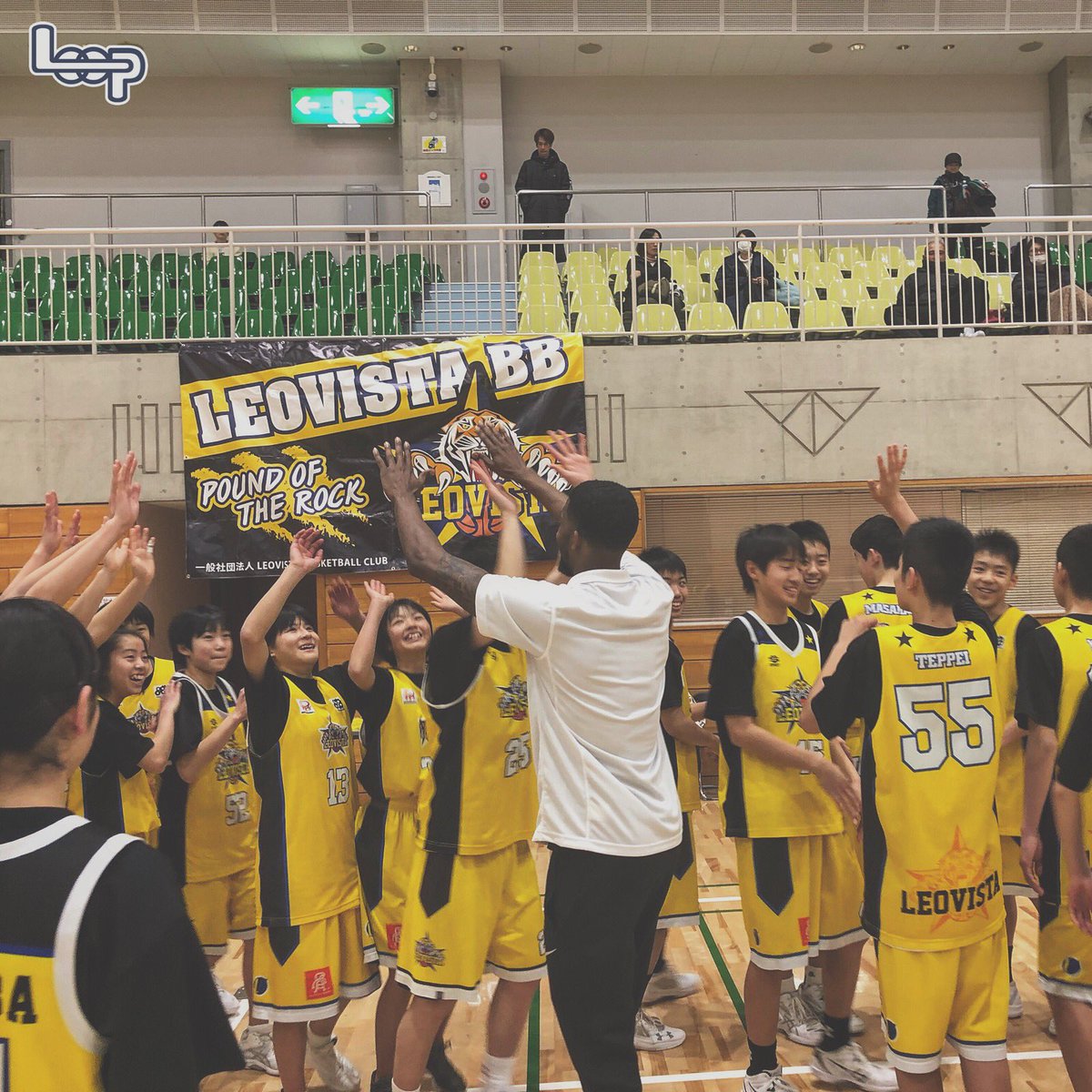 Loop_Sports's tweet photo. First clinic with strong finish! @Gamelike810 made a great high intensity clinic.
初日終了!2度目の来日ということもあり、初回から内容の濃いクリニックとなりました。
#LoopGAMELIKE #GameLike #LoopSportsManagement #バスケ #バスケットボール #Basketball #Leovista #レオヴィスタ https://t.co/5aZMzEqKfE