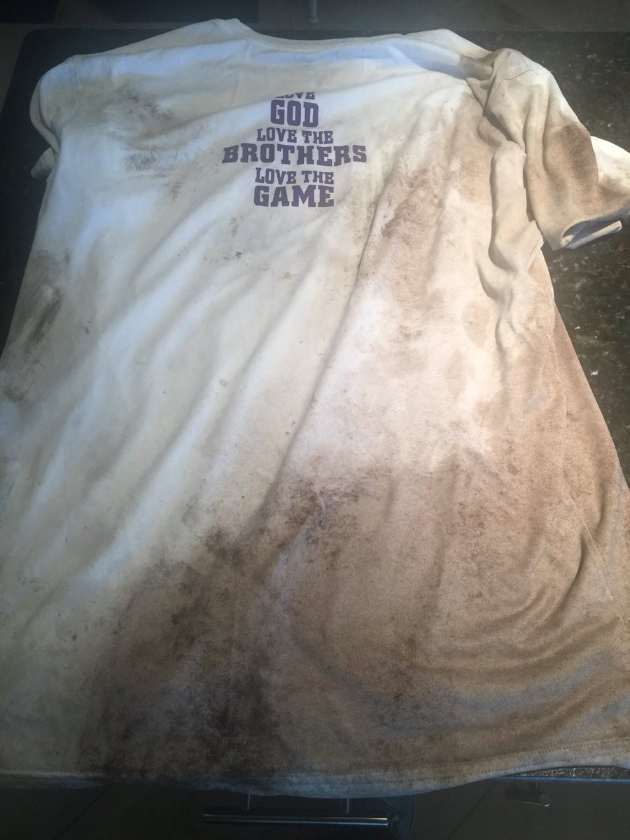 GerlachEagle's tweet photo. Can you tell what position this player plays on our squad? @soccrcoachprobs #goalkeeper #alwaysdivesright #springseasonrain #laundryprobs https://t.co/bydE5sbmWd