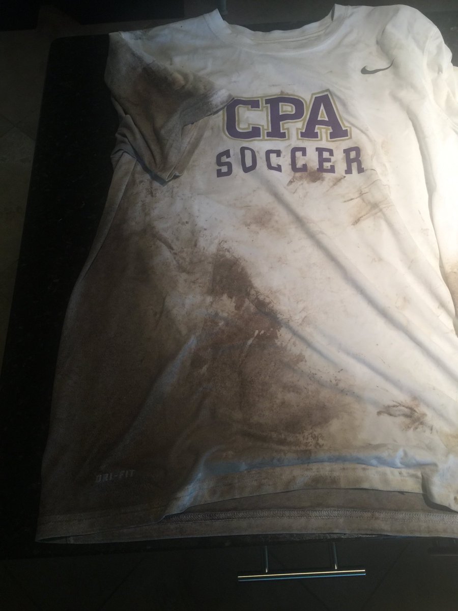 GerlachEagle's tweet photo. Can you tell what position this player plays on our squad? @soccrcoachprobs #goalkeeper #alwaysdivesright #springseasonrain #laundryprobs https://t.co/bydE5sbmWd
