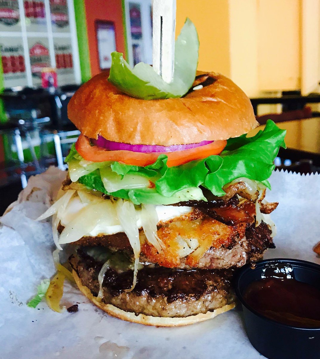 What are you having for lunch? Lunch on the Harbor is always a good idea! 
#lunchwithaview #hwvdestin #destinharbor