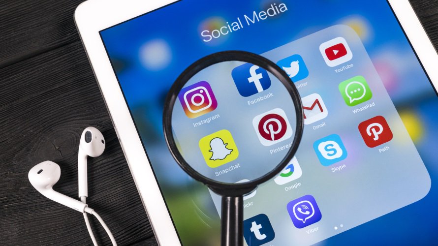 luckykarp's tweet photo. Not Breaking News: The 18-Through-24 Age Group Continues to Be Drawn to Snapchat and Instagram

Pew Research Center released its Social Media Use in 2018 Report 

Via @Adweek: https://t.co/R44kQhEdPf https://t.co/OAXUisTEGQ