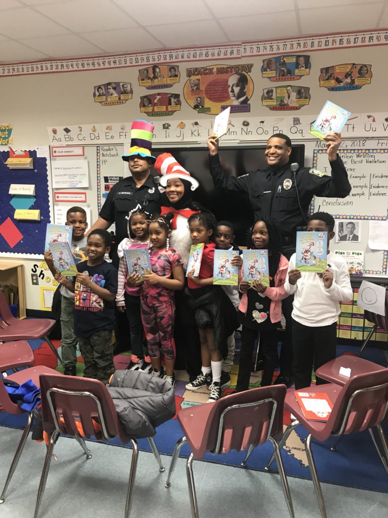 MsCohen_Grade_2's tweet photo. Our Awesome Loving Principal:  visited  Ms. Cohens’ class Presentations by Dr. Harmon and Officer Edwards They were fantastic humorous and a joy to hear them read and interact. The students’ love to be read to. Thank you! https://t.co/5ebqxnCwTK