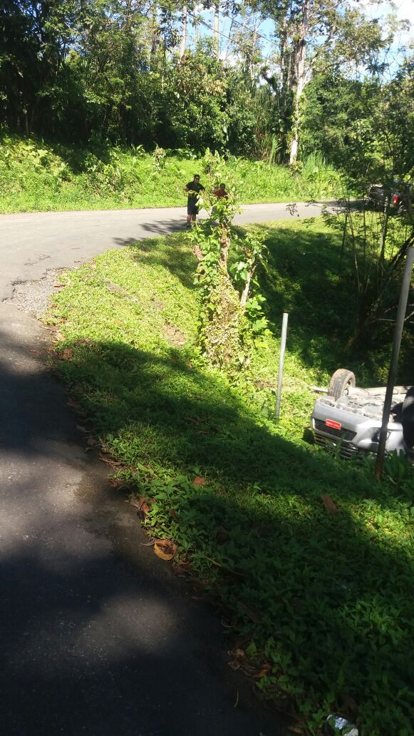 Vuelco de Pick Up en Vía de Boca de Drago, Bocas Del Toro. No se reportan heridos. <a href="/Bomberosbocas/">Bomberos bocas</a>
