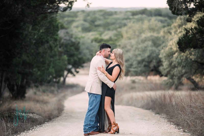 Love this surprised proposal at <a href="/RanchoMirando/">Rancho Mirando</a> on the blog today jenniferweems.com/surprise-propo…